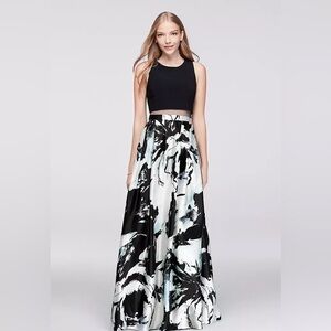 Betsy & Adam Black and White Abstract Maxi Dress - Ball Gown Size 22